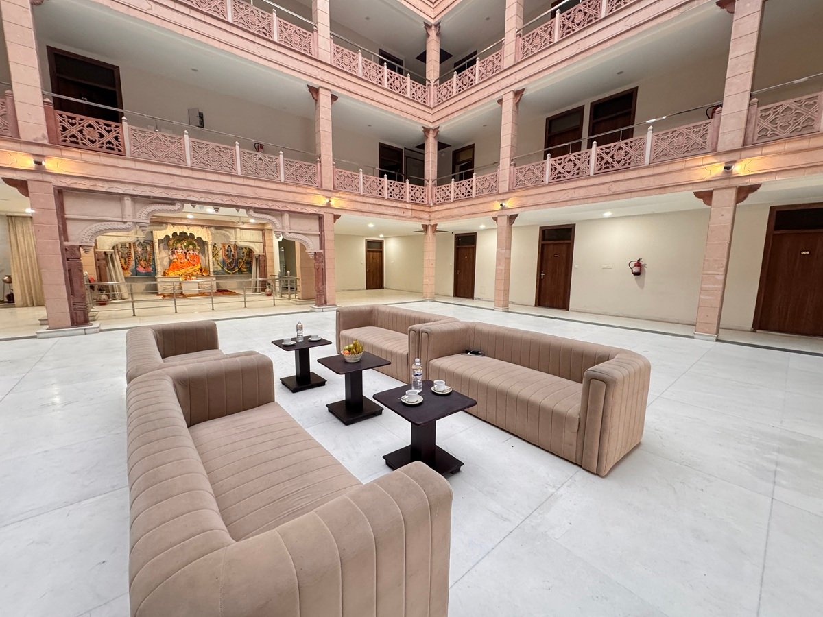 Indoor 1